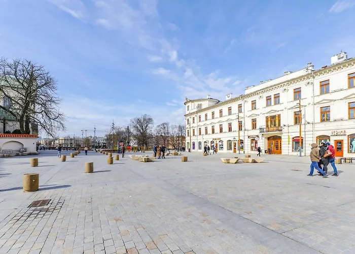 Amazing - Krakowskie Przedmiescie 36