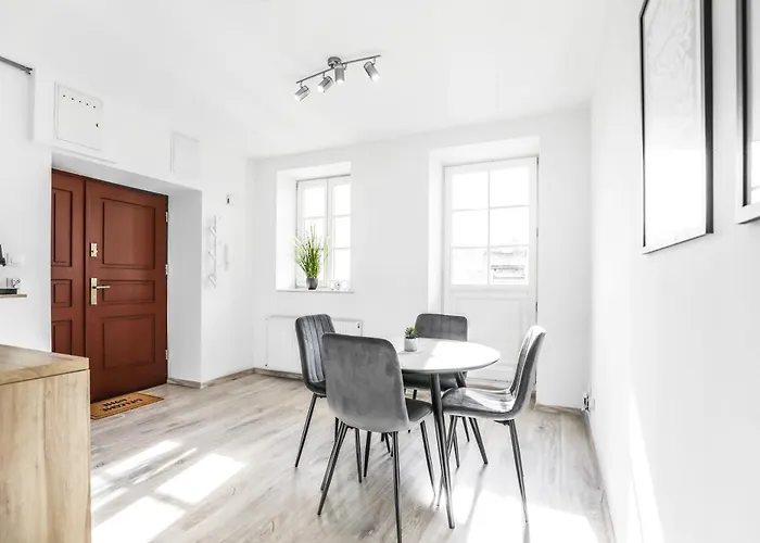 Amazing - Krakowskie Przedmiescie 36